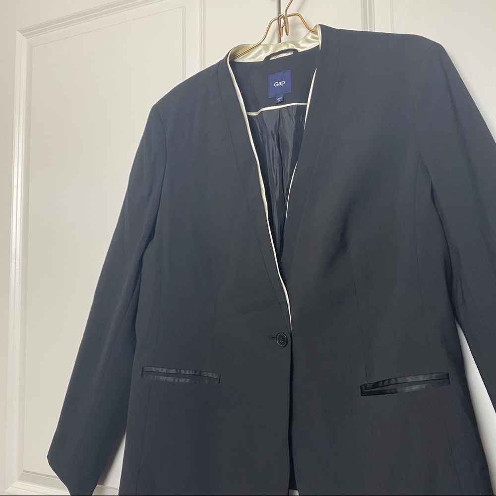 🎉Host Pick🎉 Gap Tuxedo Blazer Size 18 - Picture 14 of 14